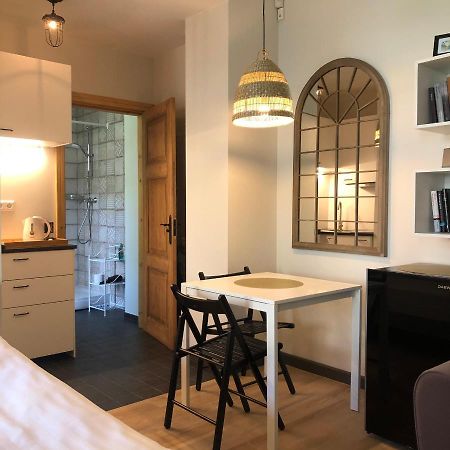 Sisters Beach Apartments 利耶帕亚 外观 照片