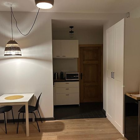 Sisters Beach Apartments 利耶帕亚 外观 照片