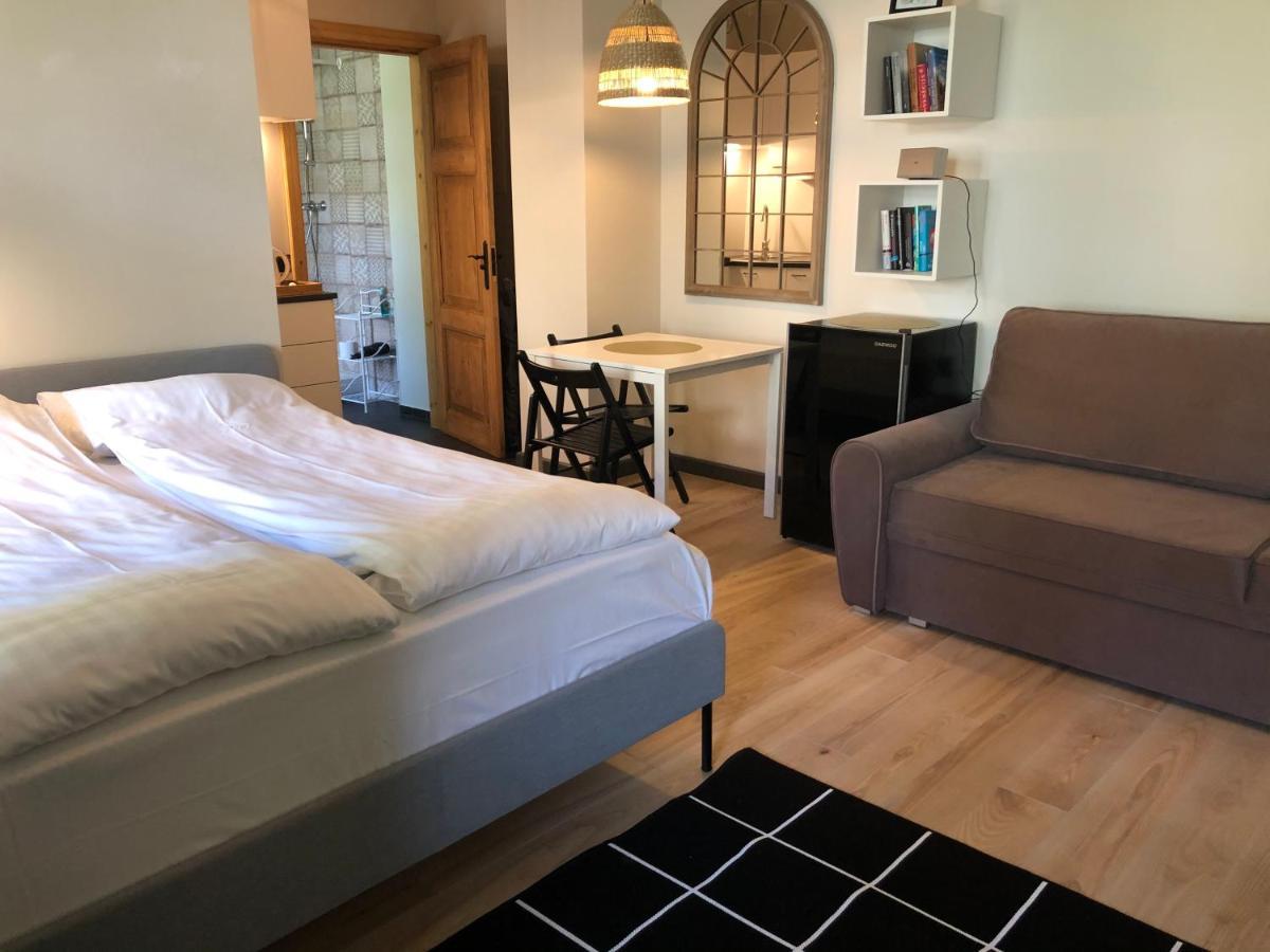 Sisters Beach Apartments 利耶帕亚 外观 照片