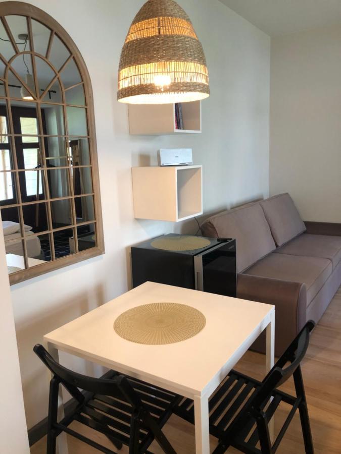 Sisters Beach Apartments 利耶帕亚 外观 照片