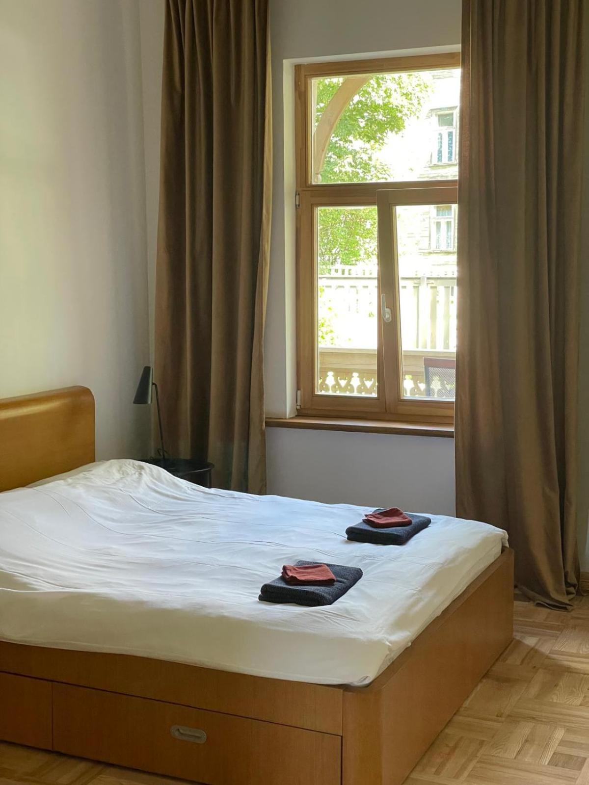 Sisters Beach Apartments 利耶帕亚 外观 照片